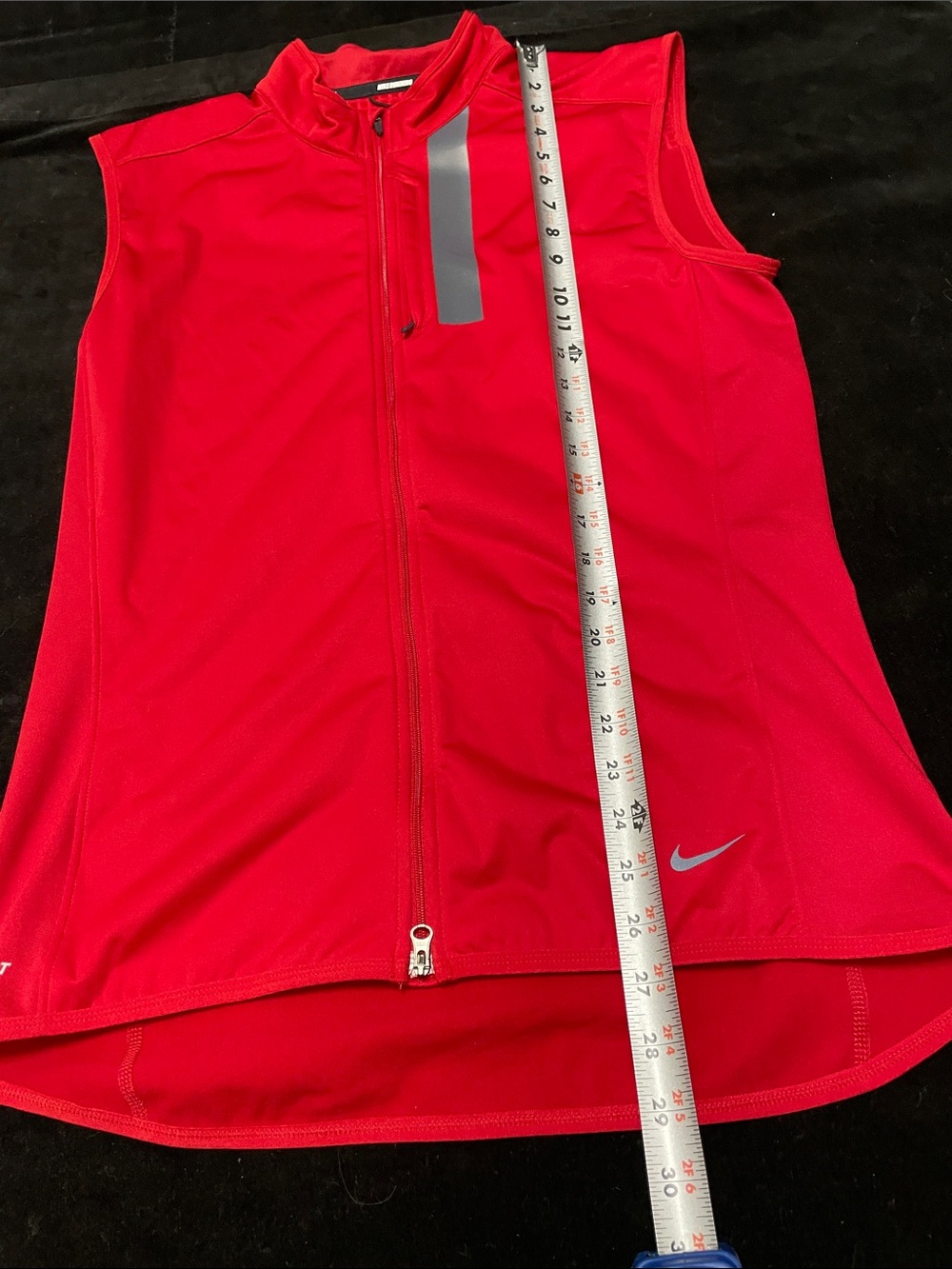Women’s EUC VINTAGE OR PREVIOUS NIKE DRI-FIT Shield Running Vest Sz M - Picture 9 of 12